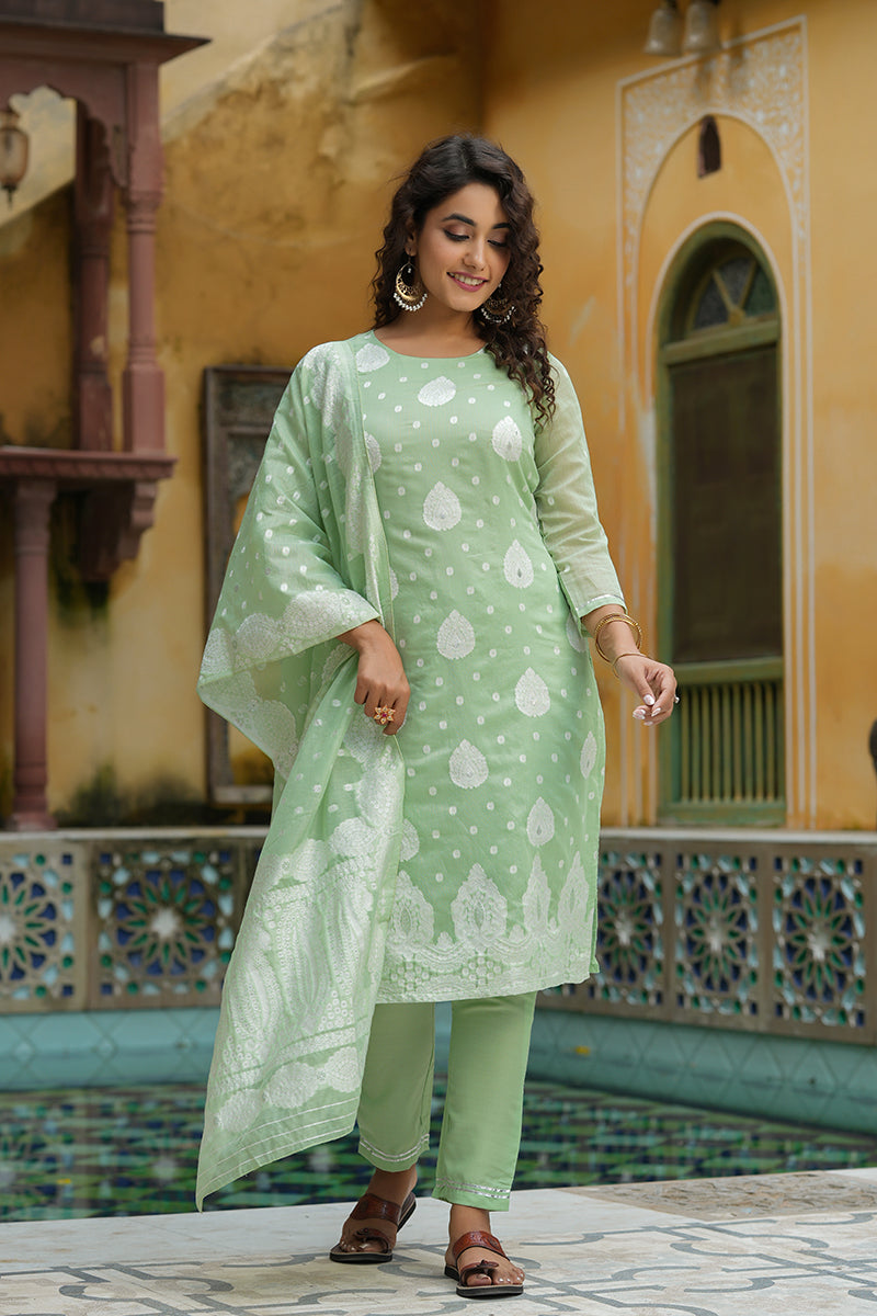 AHIKA Women Green Woven Design Kurta Trousers With Dupatta