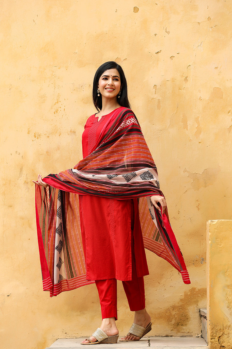 Ahika Women Red Color Cotton Fabric Printed Fancy Kurta And Palazzo Dupatta Set