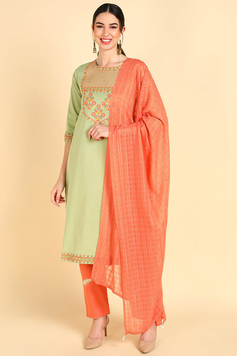 AHIKA Women Green Embroidered Kurta Trousers With Dupatta