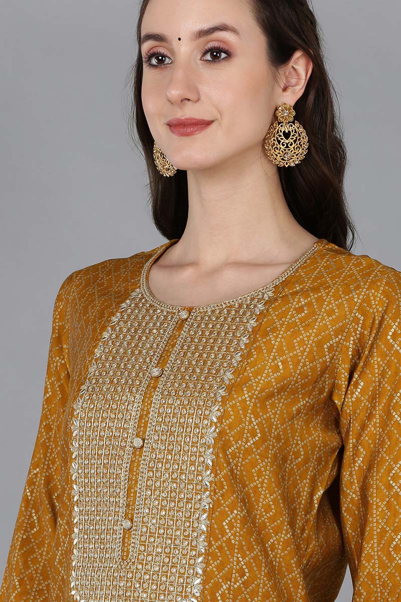 Gold Silk Blend Bandhani Straight Kurta Trousers With Dupatta 