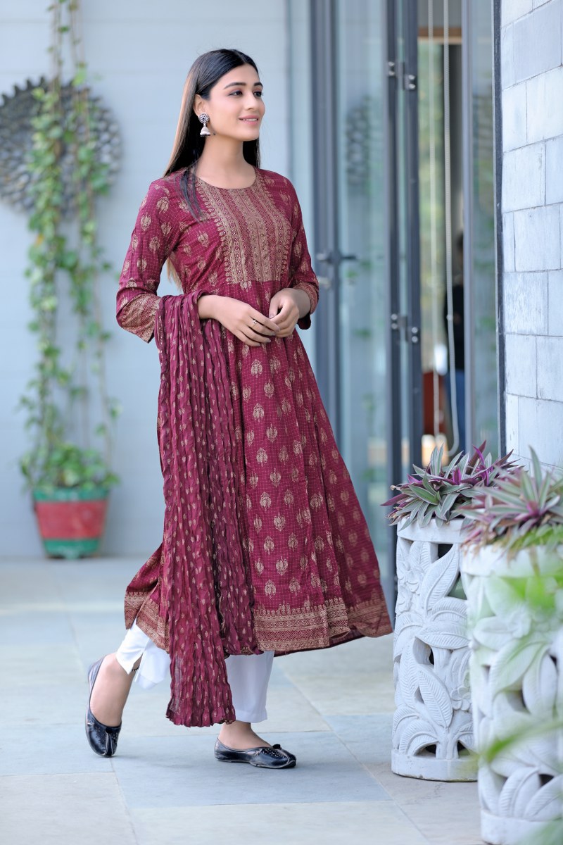 Ahika Women Maroon and Golden Color Cotton Fabric Printed Fancy Kurta and Palazzo Set 